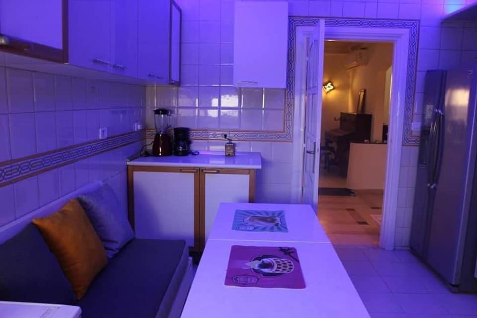Apartment Alain Savary, Cosy Et Spacieux Au Centre De Tunis